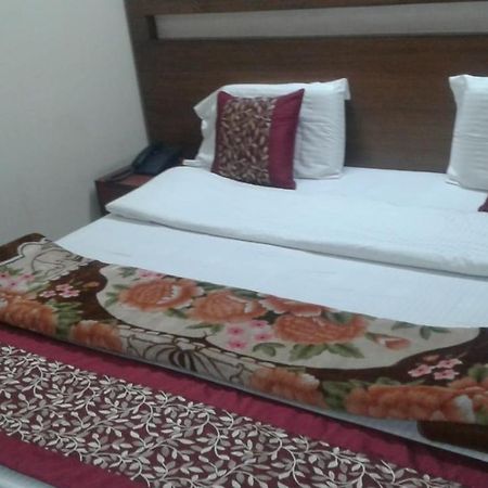 Pamposh Guest House Gk II Market New Delhi Luaran gambar