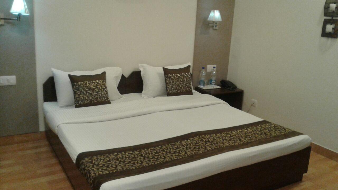 Pamposh Guest House Gk II Market New Delhi Luaran gambar